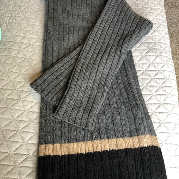 Men’s Ribbed Sweater - Picture 5 of 6